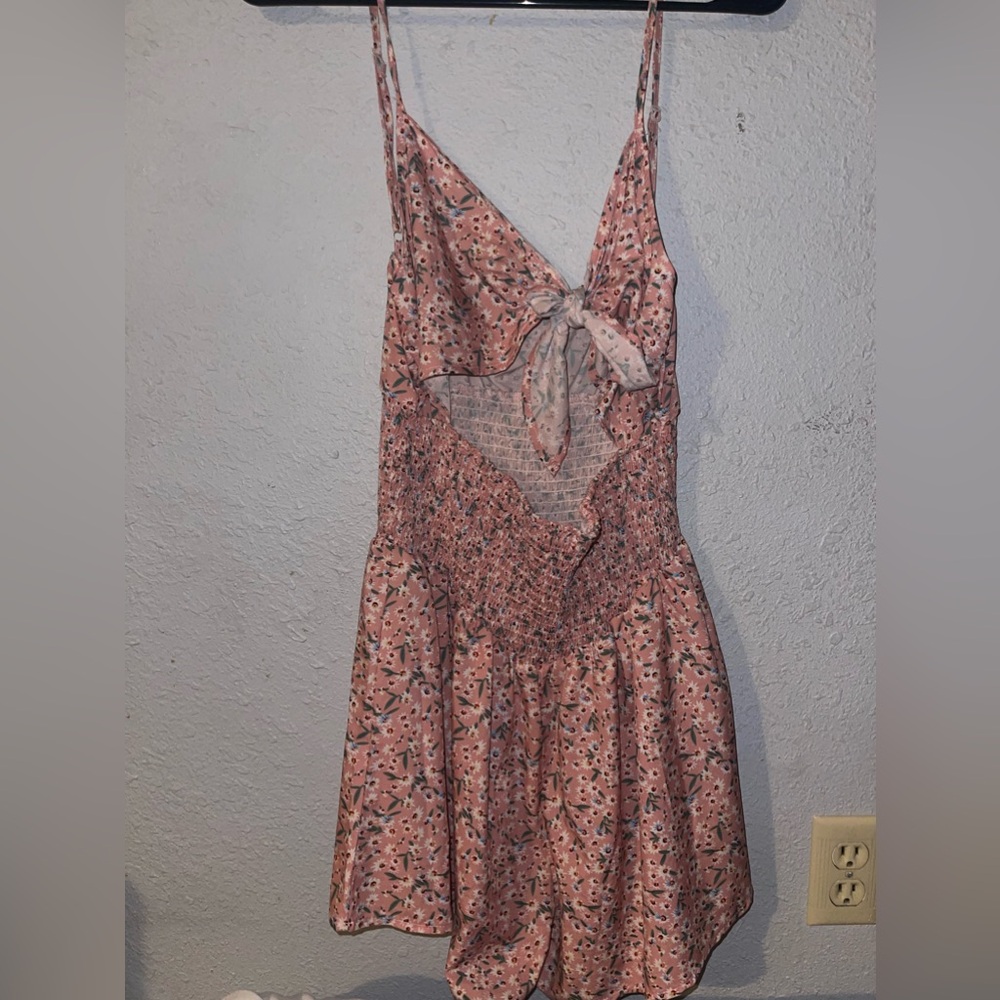 Floral pink tie detail romper